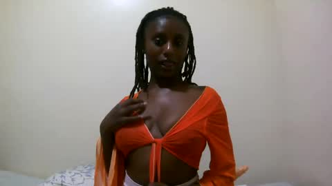 nana2095 online show from August 2, 11:19 pm