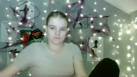Snapshot of nana_new chatting on October 10, 8:41 am Nana online show from October 10, 8:41 am