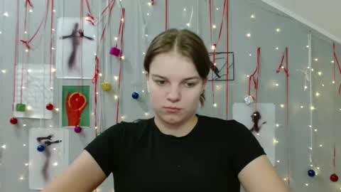 Nana online show from November 21, 9:22 am