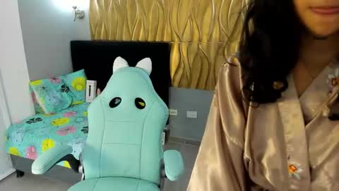 nanami_owo online show from October 19, 6:04 am