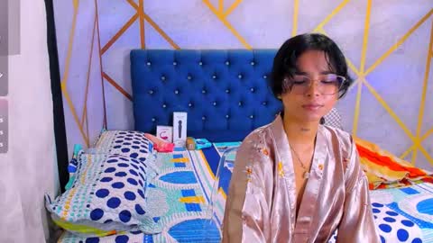 nanami_owo online show from October 17, 5:21 am