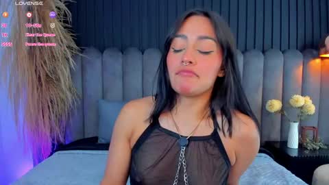 Nanda online show from April 25, 9:23 pm