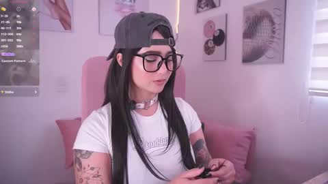 ELLA online show from November 20, 8:21 pm