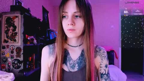 Snapshot of nanitamoore chatting on March 10, 8:23 pm Monday-Friday 12-4 AM and 6-9 AM New York time online show from March 10, 8:23 pm