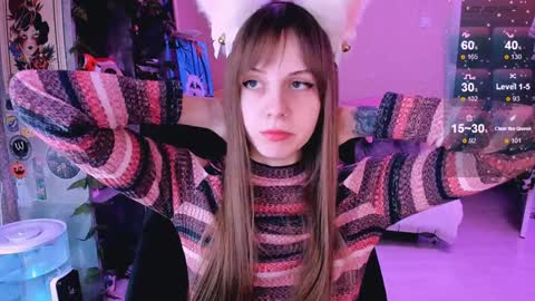Snapshot of nanitamoore chatting on February 4, 8:17 pm Monday-Friday 12-4 AM and 6-9 AM New York time online show from February 4, 8:17 pm