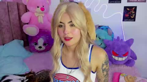 Naoko online show from March 26, 2:58 am