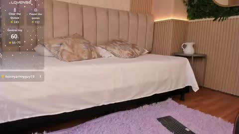 Naomi online show from April 24, 3:59 pm