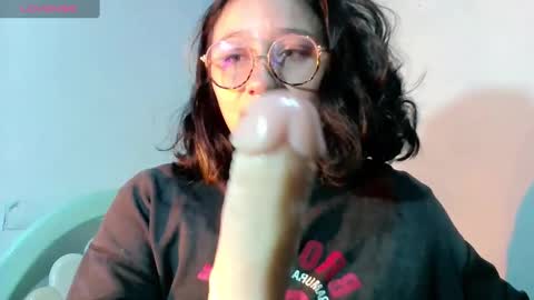 Naomi online show from February 5, 3:45 am