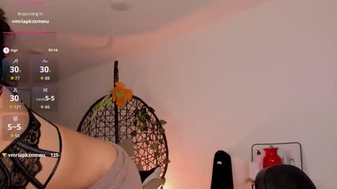 Naomi  online show from December 18, 1:54 am