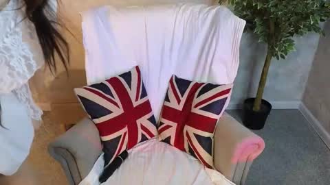 Naomi online show from March 5, 7:04 am