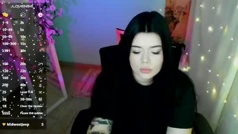 Naomi online show from July 9, 7:00 am