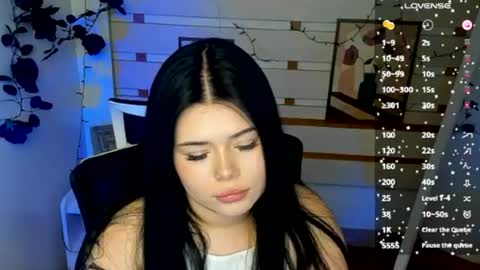 Naomi online show from June 19, 9:24 am