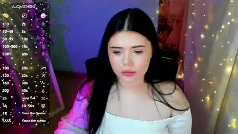 Naomi online show from June 26, 9:10 am