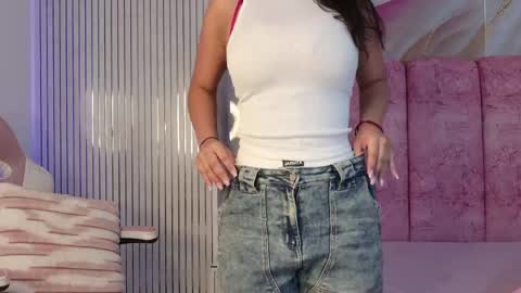 Naomy  online show from April 28, 11:58 am