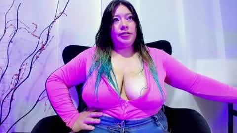 naomy hh online show from April 24, 2:31 pm