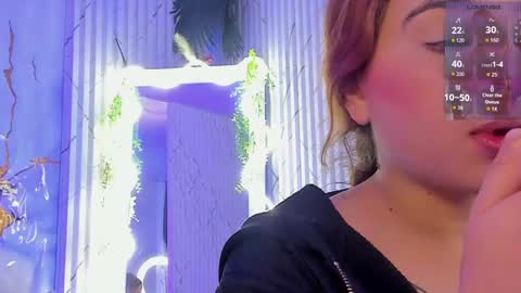 Naomy  online show from April 26, 3:04 am