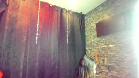 Snapshot of naomyangel chatting on October 20, 11:35 am naomy online show from October 20, 11:35 am