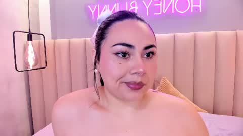 Naomy  online show from June 25, 10:51 am