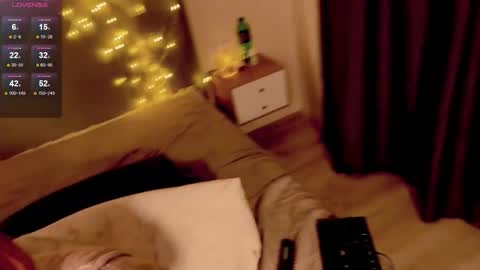 Naomy Rey online show from November 1, 6:23 pm