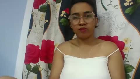 narindra884634 online show from April 25, 12:41 pm