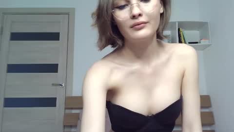 Tina online show from February 3, 8:57 am