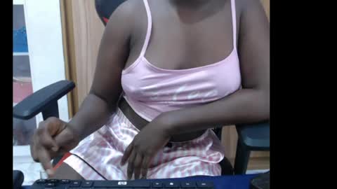 nasty_luna0 online show from June 14, 8:36 am