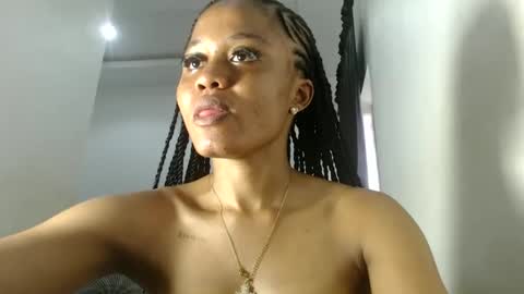 ella online show from January 13, 10:52 am