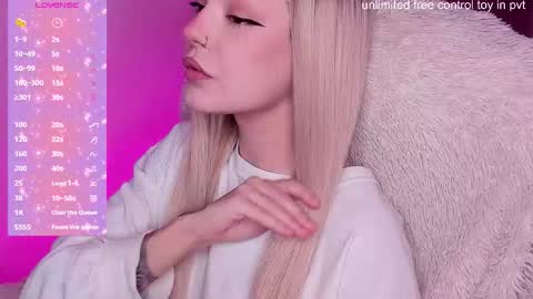 nastycass online show from December 18, 9:47 am