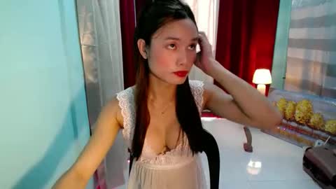 jhen online show from February 6, 5:00 am