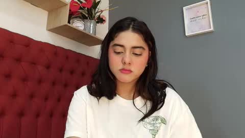 Naty  online show from November 30, 12:31 pm