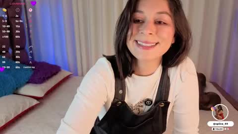 natalia andrea online show from March 26, 10:33 pm