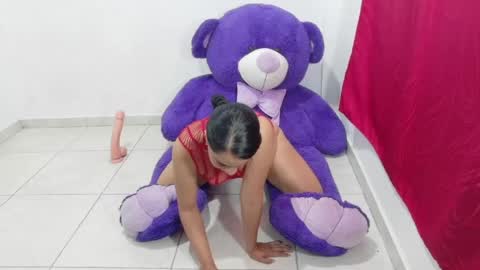 nataliavela online show from April 27, 10:51 pm