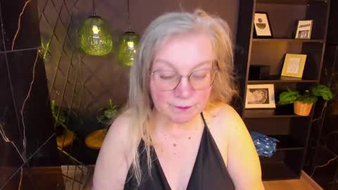 NataliCloud online show from April 25, 1:52 pm