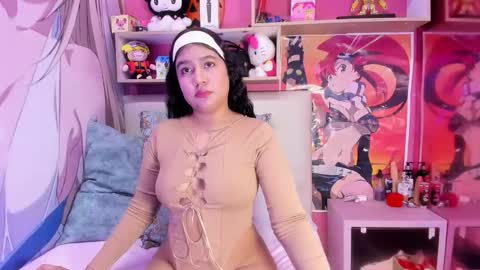 natalieevansx online show from June 5, 12:33 pm