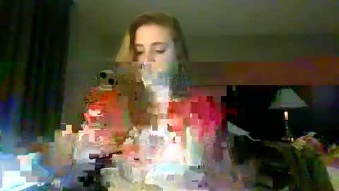 natalielynn4216 online show from September 18, 8:40 pm