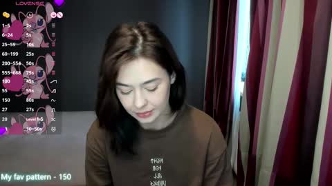 Snapshot of natalimillers chatting on October 19, 6:37 am Natali online show from October 19, 6:37 am