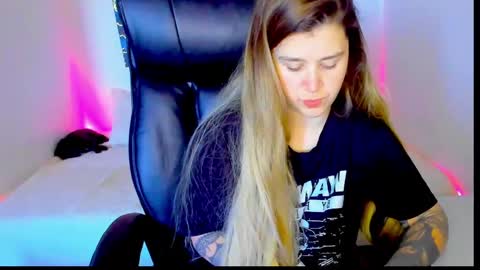 natalisecret online show from May 3, 2:09 pm