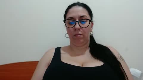 Snapshot of natally565656 chatting on February 17, 11:02 am natally online show from February 17, 11:02 am
