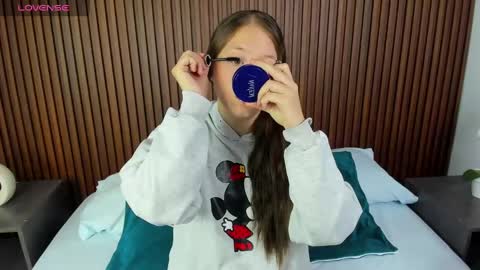 Snapshot of nataly_rodri chatting on March 1, 12:01 pm Nataly online show from March 1, 12:01 pm