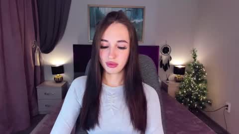 Snapshot of natalyfreman chatting on January 7, 8:45 am Nataly online show from January 7, 8:45 am