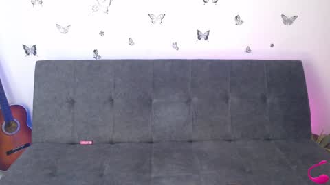 Snapshot of natalygreww chatting on February 5, 5:53 pm online show from February 5, 5:53 pm