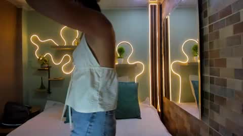 N A T A S H A  online show from April 21, 1:42 am