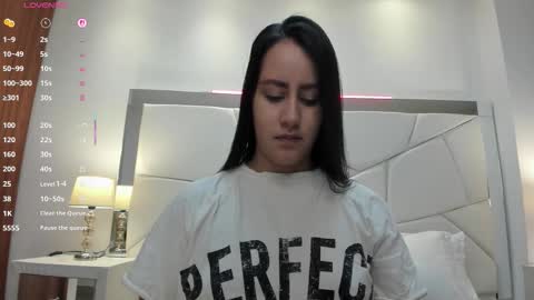 natasha kiim online show from November 17, 12:44 am