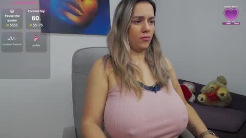 natashaboobs online show from December 2, 7:10 am