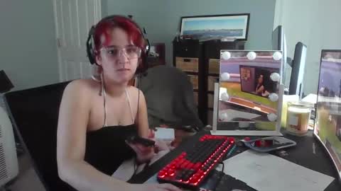 natbaby2002 online show from April 29, 6:24 pm