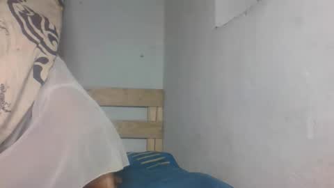 nathalia069 online show from April 8, 3:19 am