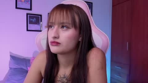 Nathalia Ramirez online show from April 26, 5:16 am