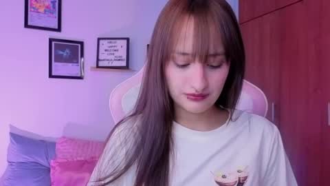 Nathalia Ramirez online show from April 25, 5:32 am