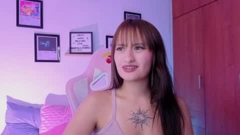 Nathalia Ramirez online show from April 22, 5:15 am