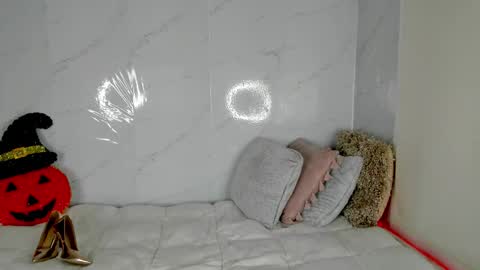 Nathalia    online show from October 20, 4:26 am